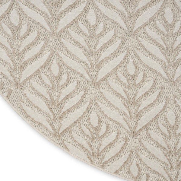 HomeRoots 8' Floral Indoor Outdoor Area Rug - Stylish Gray and Ivory Design for Patios, Kitchens, and More 8' Round Round 527646