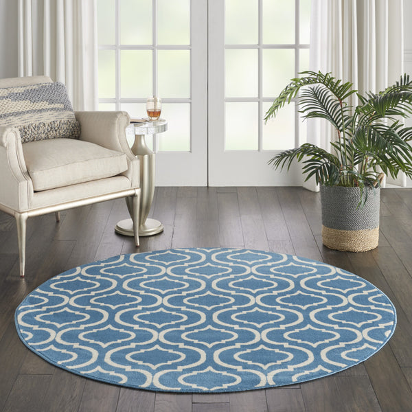 Homeroots 5' Gray Round Moroccan Power Loom Area Rug  Polypropylene 527695