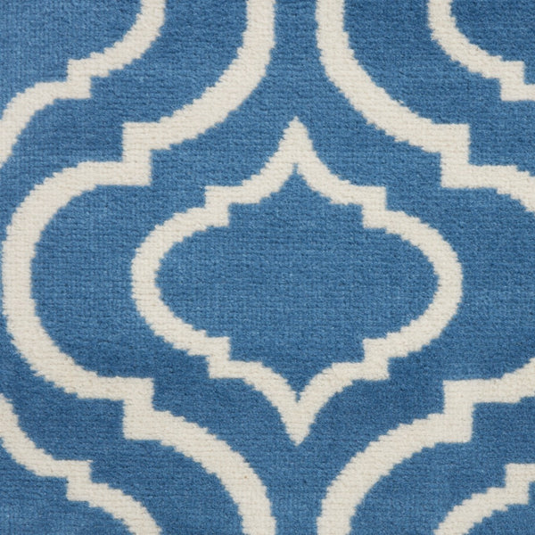 HomeRoots 8' Gray Round Moroccan Area Rug - Stylish Power Loomed Design for Modern and Traditional Spaces 6' X 9' Rectangle 527697