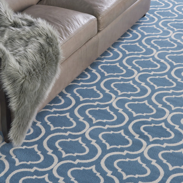 Homeroots 8' X 10' Gray Moroccan Power Loom Area Rug  Polypropylene 527699