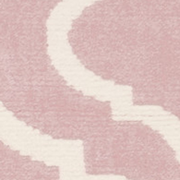 Homeroots 5' X 7' Pink And Ivory Moroccan Power Loom Area Rug  Polypropylene 527708