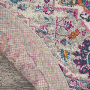 Homeroots 5' Gray Round Floral Power Loom Area Rug  Polypropylene 527732