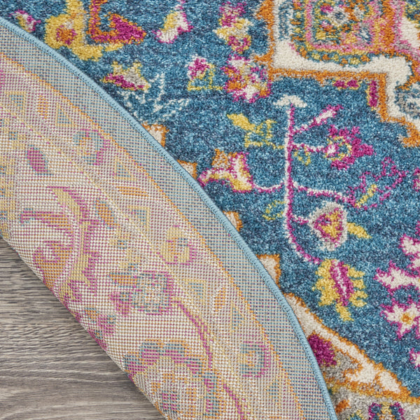 Homeroots 5' Gray Round Floral Power Loom Area Rug  Polypropylene 527736