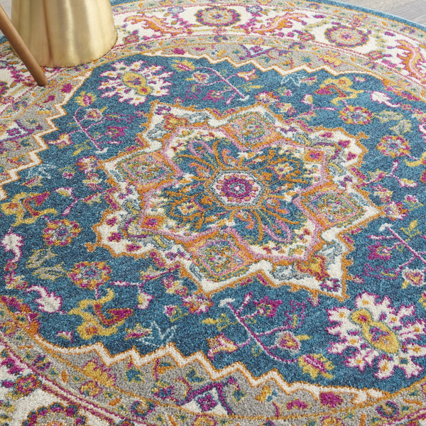 Homeroots 5' Gray Round Floral Power Loom Area Rug  Polypropylene 527736