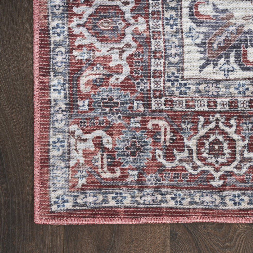 HomeRoots 5' Gray Floral Area Rug - Distressed Washable Design for Elegant Living Spaces, 5x7 Durable Charm 527763