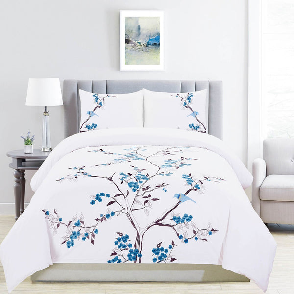 HomeRoots Blue King Cotton Duvet Cover Set - 200 Thread Count, Washable, Soft, Breathable, Elegant Design 528104