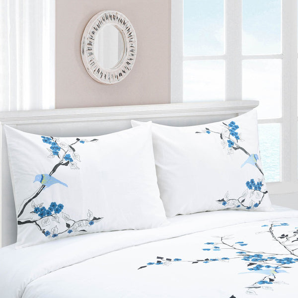 HomeRoots Blue King Cotton Duvet Cover Set - 200 Thread Count, Washable, Soft, Breathable, Elegant Design 528104