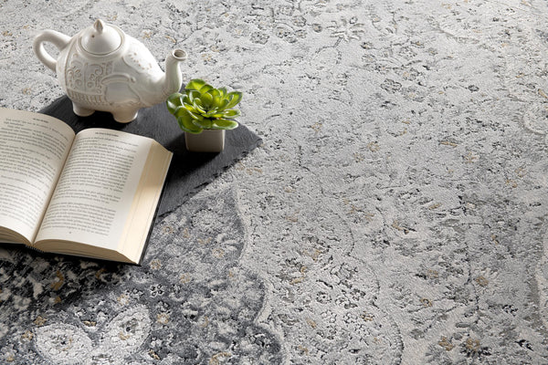 Homeroots 9' X 12' Gray Oriental Washable Non Skid Area Rug  Viscose 528829