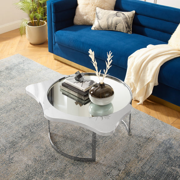 Homeroots 32" Silver Glass And Stainless Steel Round Mirrored Coffee Table Chrome  528848