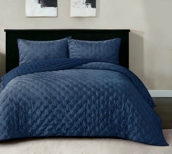 Homeroots Navy Blue King Polyester 220 Thread Count Washable Down Comforter Set Navy,King,California King Velvet 528882