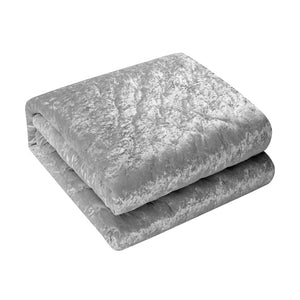 HomeRoots Blush Comforter Set - Luxurious 220 Thread Count Down Bedding for Year-Round Cozy Elegance Silver, King/California King King/California King 528885