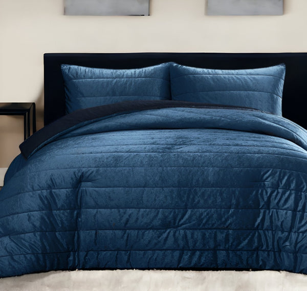 HomeRoots Blush Luxurious Down Comforter Set for Year-Round Warmth, Ultra-Soft Polyester & Easy Care Navy, King/California King King/California King 528894