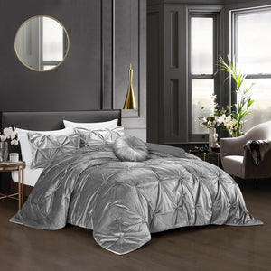 Homeroots Silver Queen Polyester 130 Thread Count Washable Down Comforter Set Silver,Full,Queen Velvet 528907