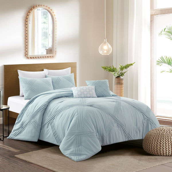 Homeroots Blue King Polyester 180 Thread Count Washable Down Comforter Set Blue,King,California King Polyester 528973