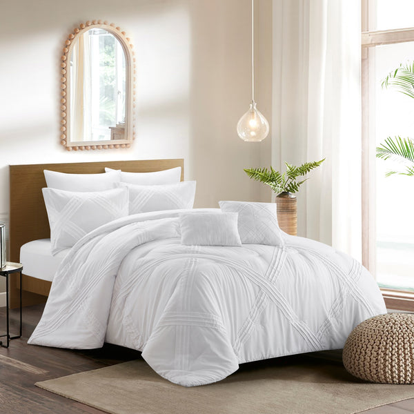 Homeroots White King Polyester 140 Thread Count Washable Down Comforter Set White,King,California King Polyester 528977