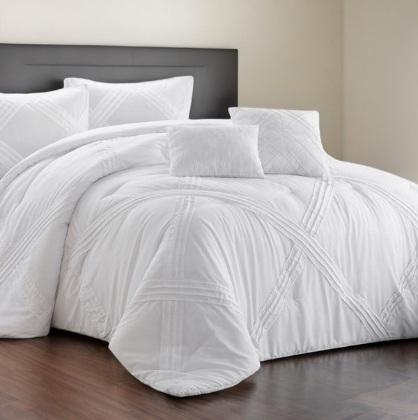 Homeroots White Queen Polyester 180 Thread Count Washable Down Comforter Set White,Full,Queen Polyester 528978