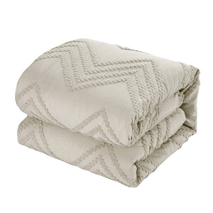 HomeRoots Beige Duvet Cover Set - Soft, Durable Polyester with 180-Thread Count for Year-Round Comfort & Style Beige, King/California King King/California King 529049