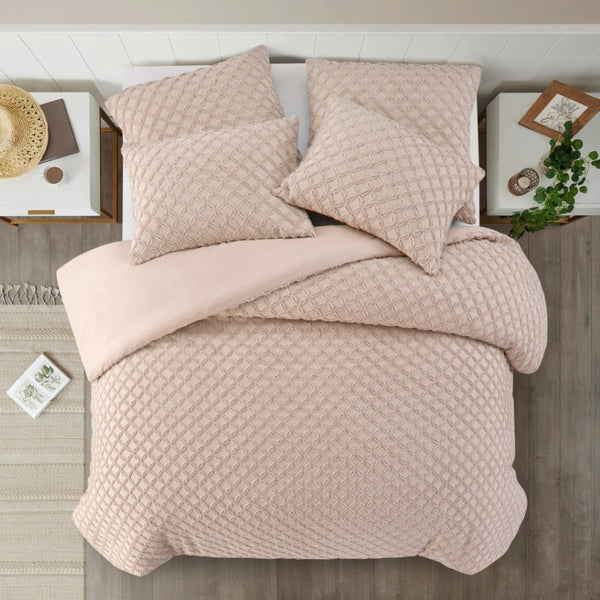 HomeRoots Beige Duvet Cover Set - Luxe Polyester, 140 Thread Count, Machine Washable, All-Season Comfort Blush, King/California King King/California King 529067