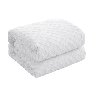 HomeRoots Beige Duvet Cover Set - Luxe Polyester, 140 Thread Count, Machine Washable, All-Season Comfort White, King/California King King/California King 529076