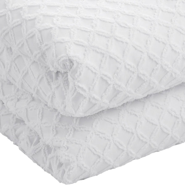 HomeRoots Beige Duvet Cover Set - Luxe Polyester, 140 Thread Count, Machine Washable, All-Season Comfort White, King/California King King/California King 529076