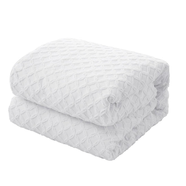 HomeRoots Beige Duvet Cover Set - Luxe Polyester, 140 Thread Count, Machine Washable, All-Season Comfort White, King/California King King/California King 529076