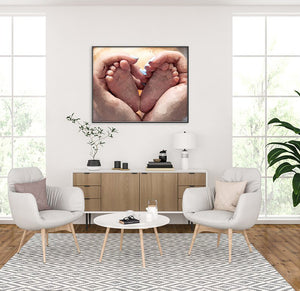 Homeroots 10" X 8" Black And White Fabric Wall Decor  Fabric 529131