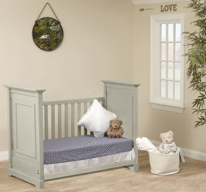 Homeroots Gray Solid And Manufactured Wood Standard Three In One Convertible Crib   530221