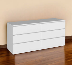 Homeroots Two Piece White Bedroom Set  Manufactured Wood 530265