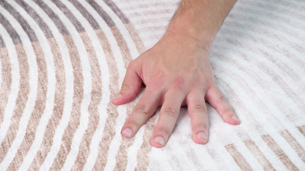 Homeroots 4' X 6' Beige And Brown Abstract Distressed Area Rug  Polyester 530539