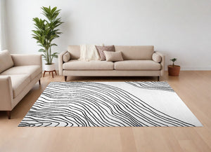 Homeroots 7' X 10' Black And White Abstract Distressed Area Rug  Polyester 530553