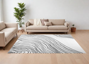 Homeroots 8' X 11' Black And White Abstract Area Rug  Polyester 530554