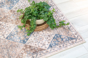 Homeroots 4' X 6' Brown And Blue Floral Distressed Area Rug  Polyester 530555