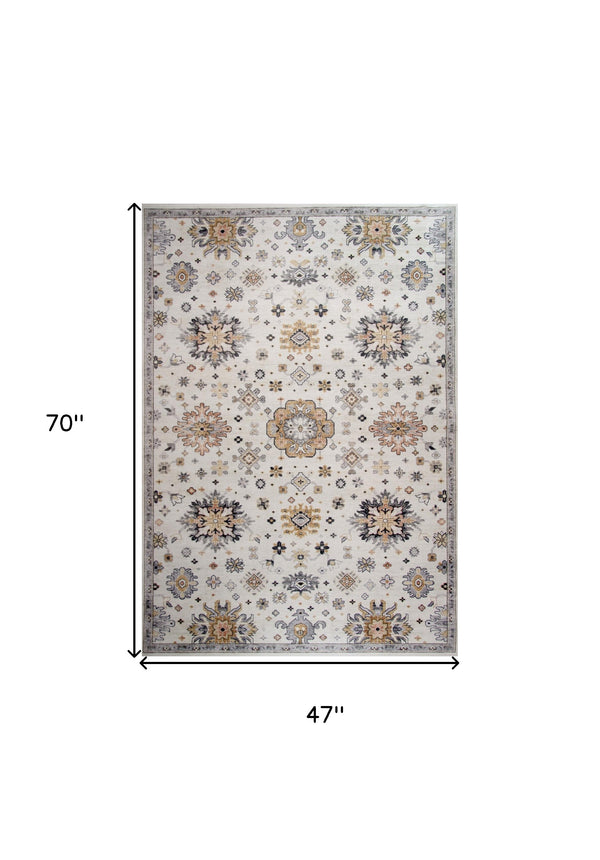 Homeroots 4' X 6' Cream Floral Area Rug  Polyester 530563