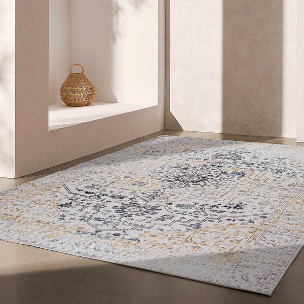 Homeroots 5' X 8' Gray And Gold Oriental Area Rug  Polyester 530572