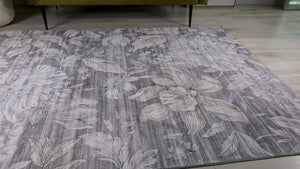 Homeroots 4' X 6' Gray And Beige Floral Area Rug  Polyester 530583