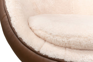 Sarreid Jacobean Luxurious 20th Century Egg Chair In Cocoa Nut Brown Leather With Natural Shearling Interior Brown  53113
