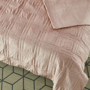 HomeRoots King Blush Quilted 25 Pound Weighted Blanket - Cozy, Breathable Comfort for Relaxing Sleep & Style 531141