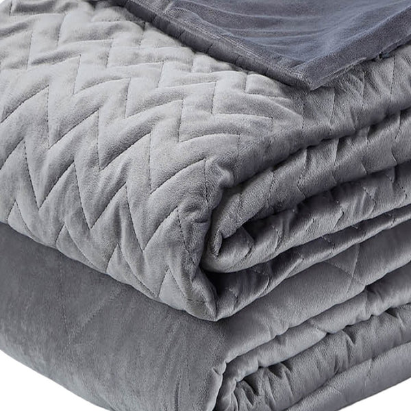 HomeRoots Queen Gray Polyester Quilted Chevron Weighted Blanket - Comfort & Style for Restful Sleep Year-Round 531164