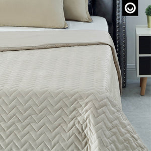 HomeRoots Queen Taupe Quilted Weighted Blanket - Enhance Sleep Quality & Reduce Anxiety with Comforting Design 531168