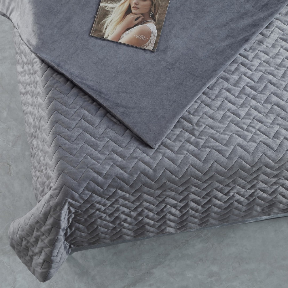 HomeRoots Queen Gray Quilted 25 Pound Weighted Blanket for Stress Relief, Comfort & Year-Round Relaxation 531172