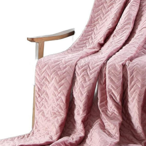 HomeRoots Twin Blush Chevron Quilted Weighted Blanket - 8 lb Cozy Comfort for Stress Relief & Better Sleep 531177