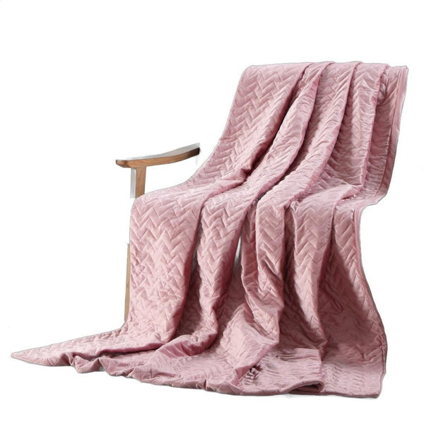 HomeRoots Twin Blush Chevron Quilted Weighted Blanket - 8 lb Cozy Comfort for Stress Relief & Better Sleep 531177