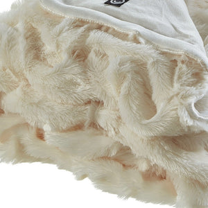 Homeroots 50" Cozy Plush Faux Fur Reversible Throw Blanket For Ultimate Comfort On Chilly Nights Cream White Faux Fur 531287