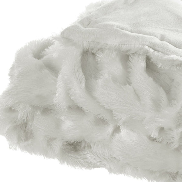 Homeroots 50" Cozy Plush Faux Fur Reversible Throw Blanket For Ultimate Comfort On Chilly Nights White Polyester 531290