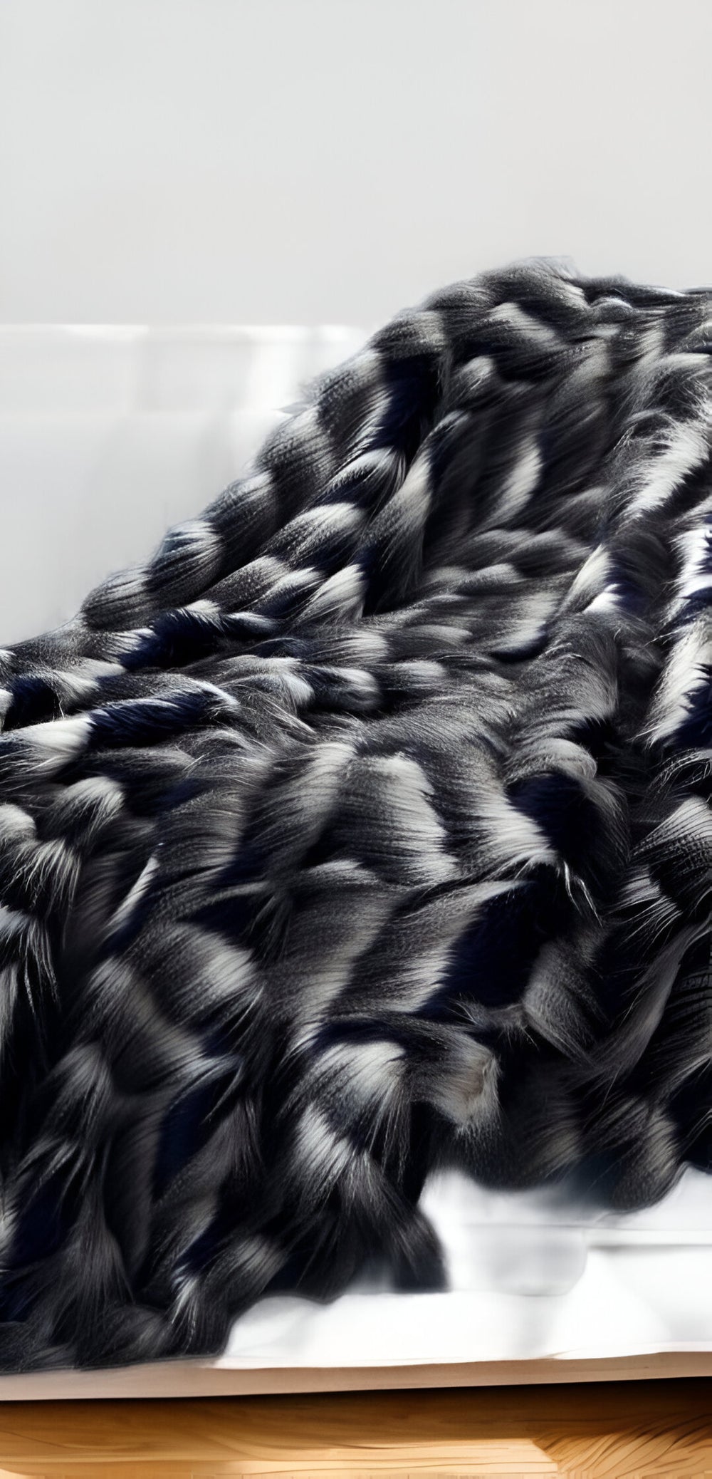 Homeroots 60" X 50" Navy Blue Knitted Acrylic Animal Print Plush Throw Blanket  Acrylic 531299