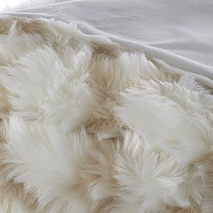 Homeroots 60" X 50" Beige Knitted Acrylic Geometric Throw Blanket Beige Acrylic 531384