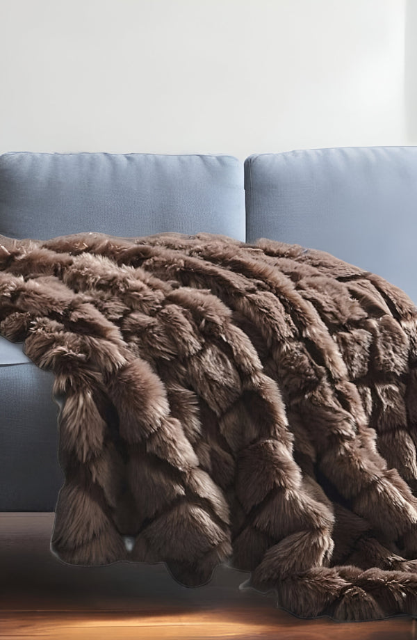 Homeroots 60" X 50" Brown Knitted Acrylic Geometric Throw Blanket Brown Acrylic 531386