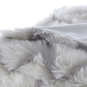 Homeroots 60" X 50" Gray Knitted Acrylic Geometric Throw Blanket Grey Acrylic 531387