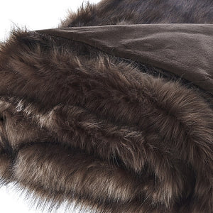 Homeroots 60" X 50" Brown Knitted Acrylic Animal Print Throw Blanket Kodiak Bear Acrylic 531402