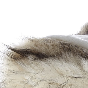 Homeroots 60" X 50" White Knitted Acrylic Animal Print Throw Blanket White Lion Acrylic 531404